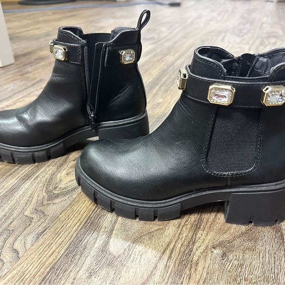 Madden NYC Boot - Picture 2 of 2